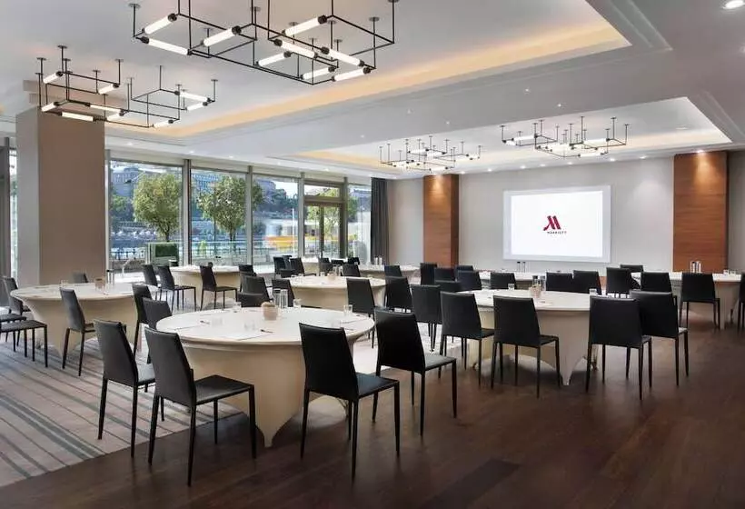 Hotel Budapest Marriott