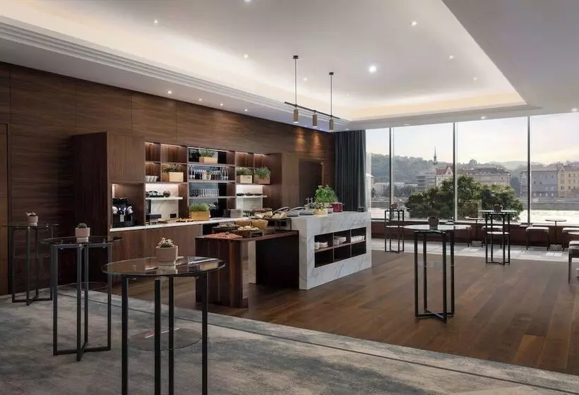 Hotel Budapest Marriott