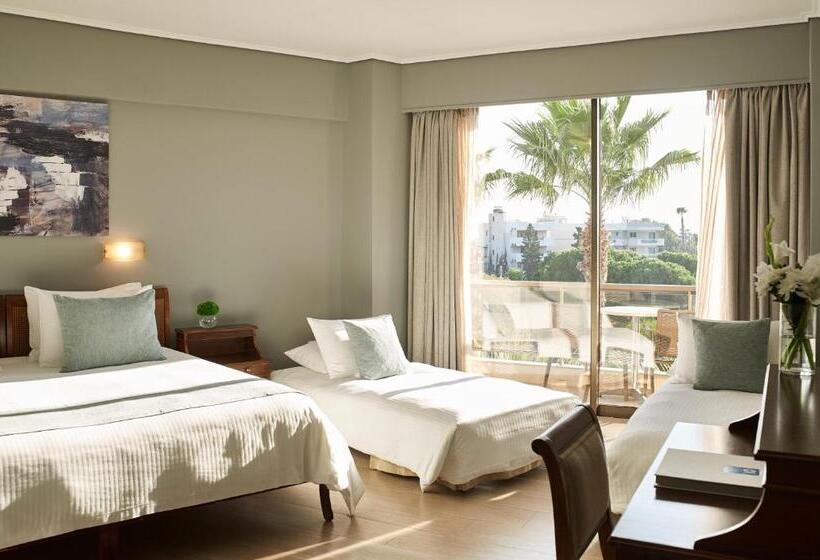 בית מלון כפרי Golden Sun