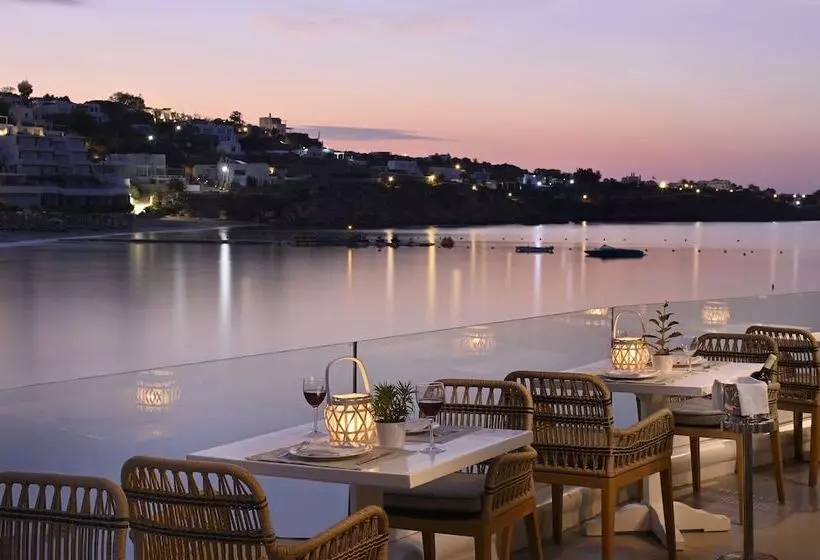 호텔 Petinos Beach