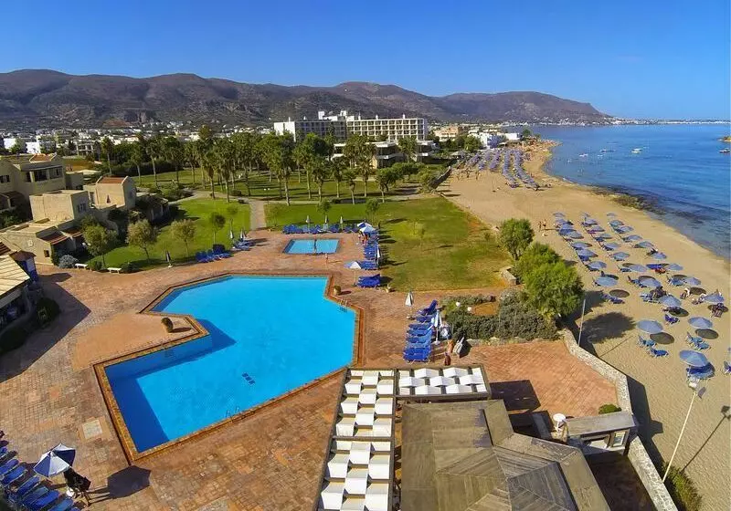 Отель Sirens Beach