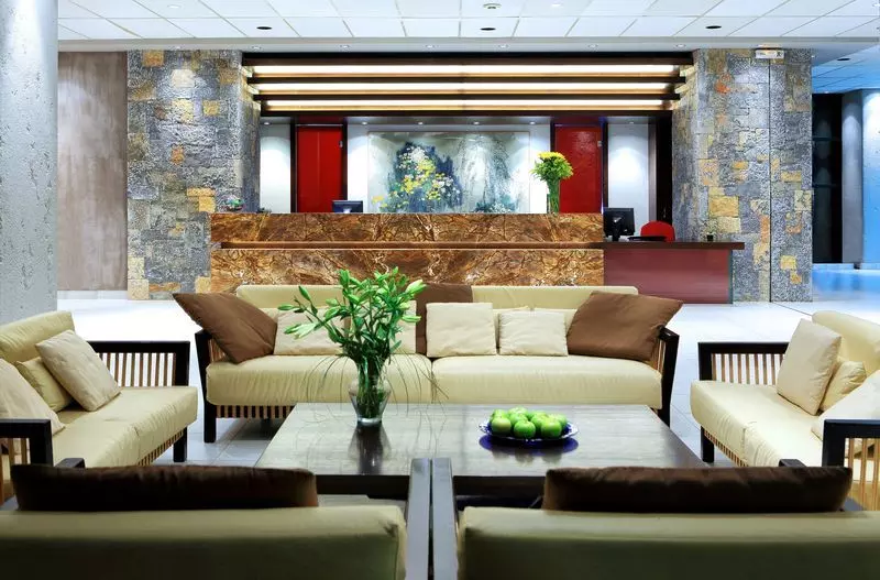 Отель Sirens Beach