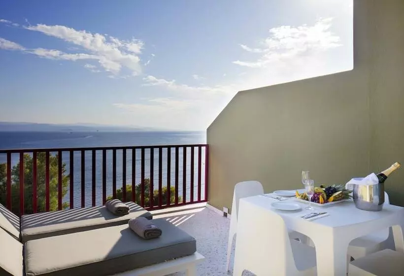 Отель Skiathos Palace