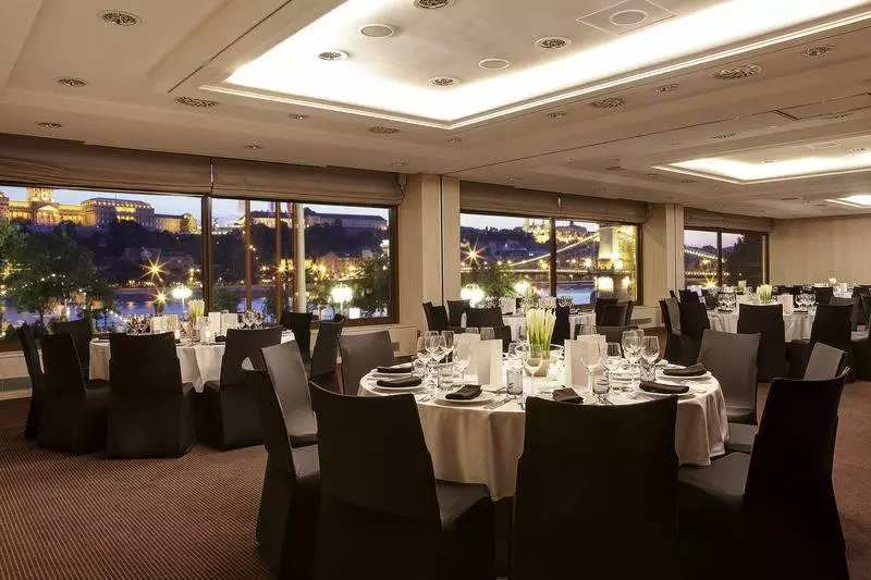 בית מלון כפרי Sofitel Budapest