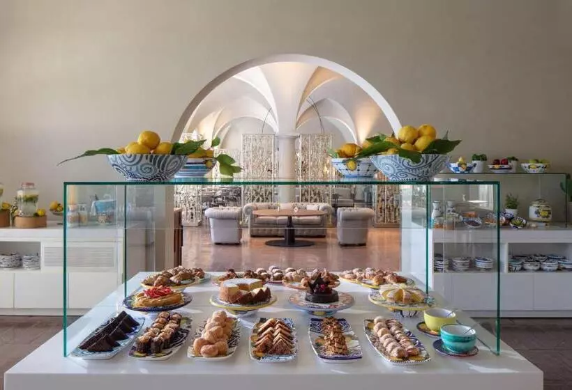 Anantara Convento di Amalfi Grand Hotel