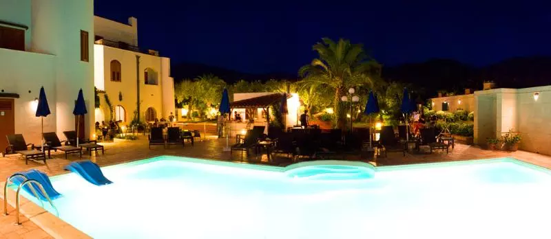 فندق Baia Del Capitano