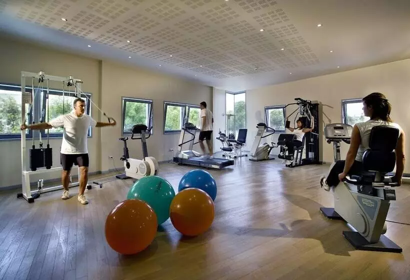 فندق Bristol Buja