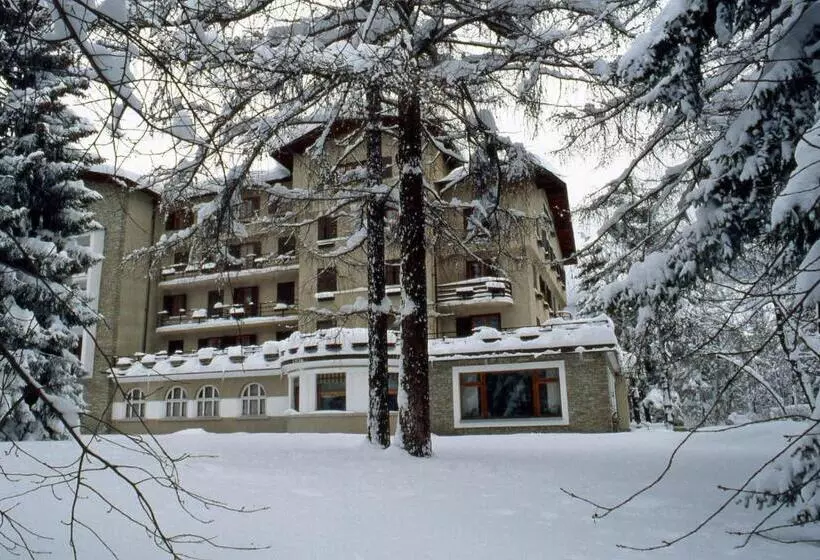 בית מלון כפרי Des Geneys