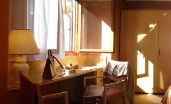 בית מלון כפרי Des Geneys