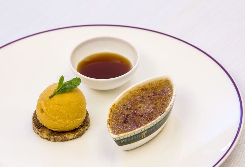 هتل Hermitage Relais & Châteaux