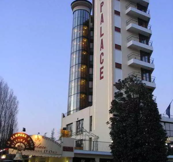 בית מלון כפרי Palace