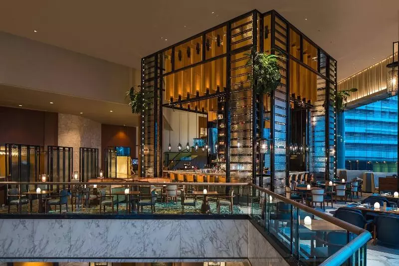 هتل Renaissance Hong Kong Harbour View