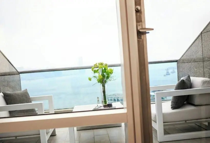 هتل Renaissance Hong Kong Harbour View