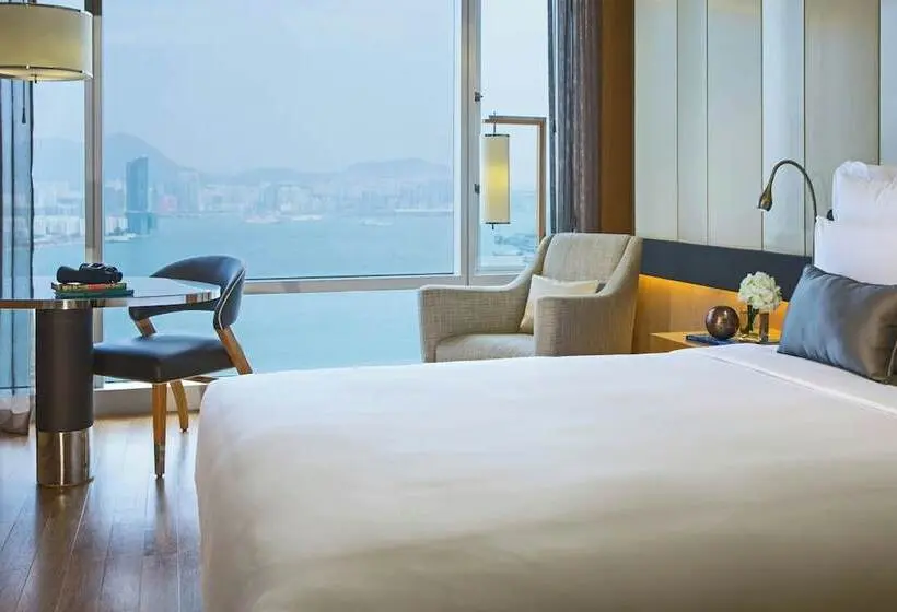 هتل Renaissance Hong Kong Harbour View