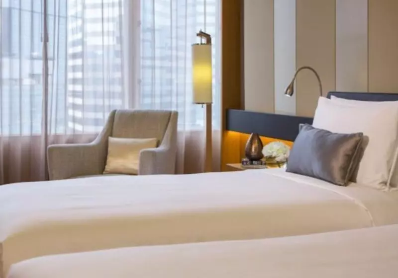 Hotel Renaissance Kowloon