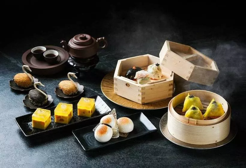 Sheraton Hong Kong Hotel & Towers