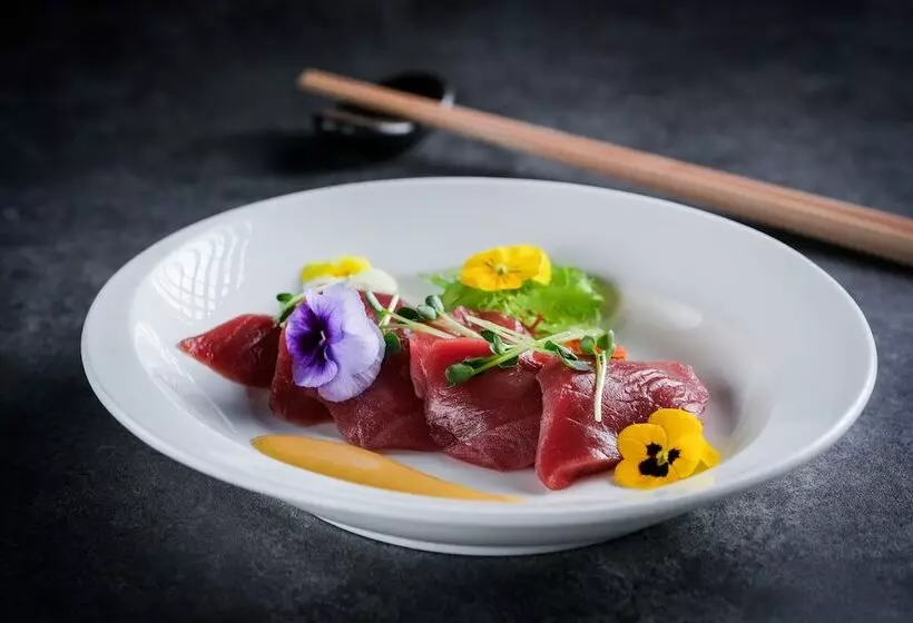 Sheraton Hong Kong Hotel & Towers