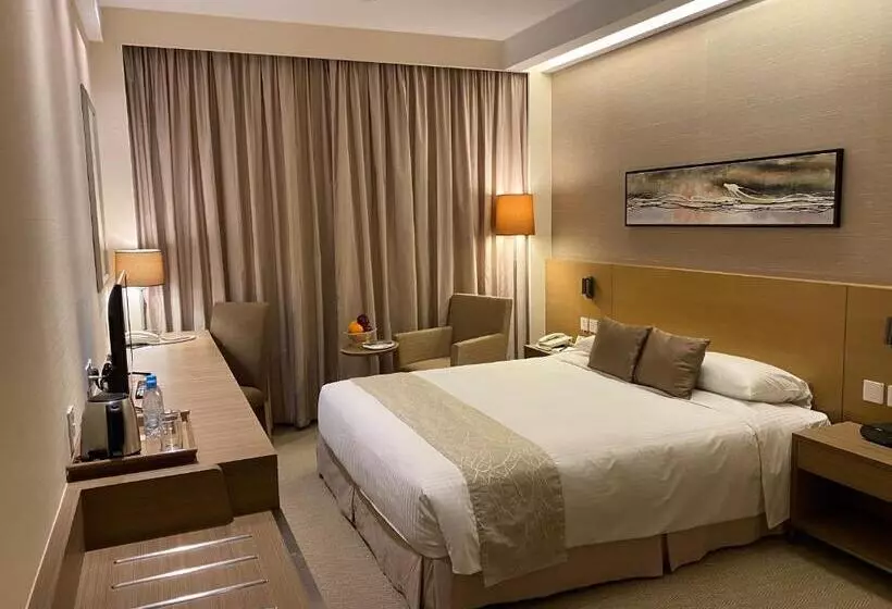 هتل The Salisbury  Ymca Of Hong Kong