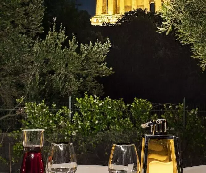 בית מלון כפרי Villa Athena Resort