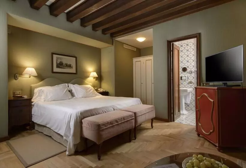 Отель Villa Cipriani