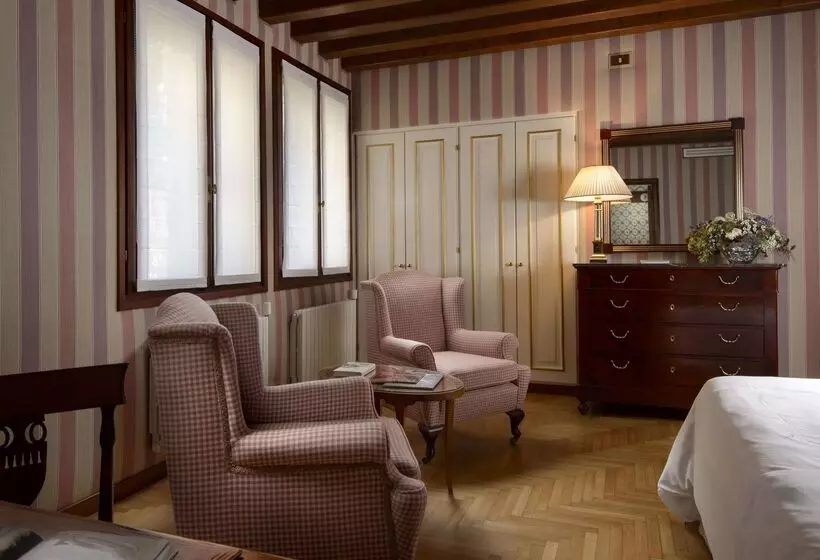 Отель Villa Cipriani