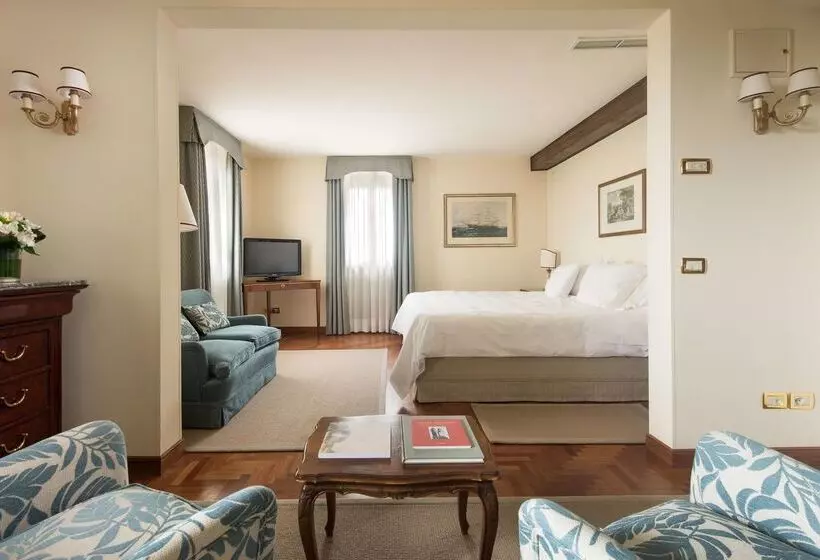 Отель Villa Cipriani