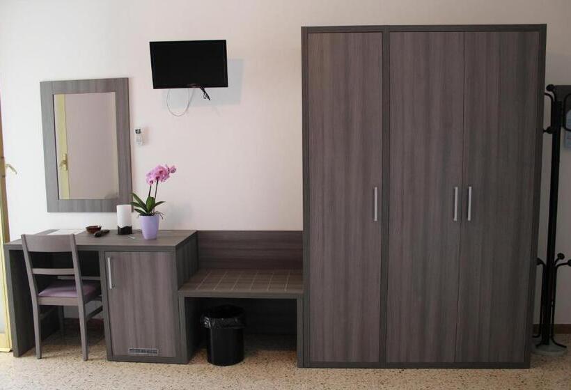 Gfh Hotel Spiaggia D Oro