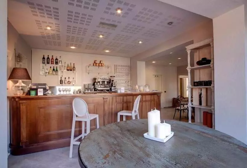 Отель Albergo Ristorante Ai Tardì