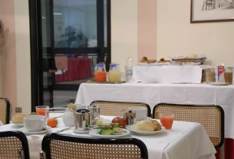 فندق Albergo Bianchi Stazione