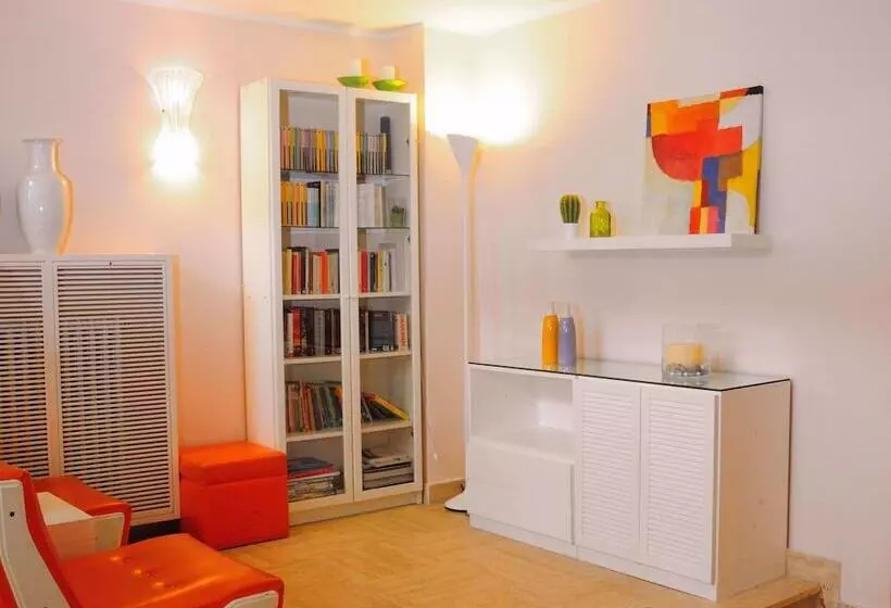 ホテル Albergo Punta De L'est