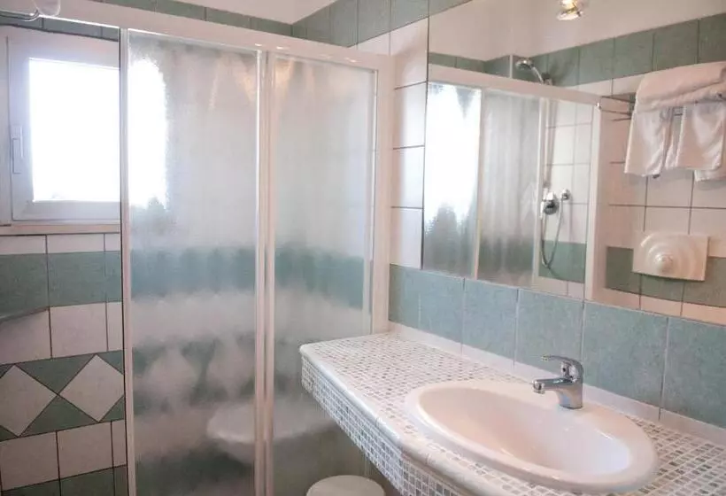 ホテル Asiago Beach