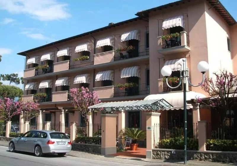 هتل Astor Victoria