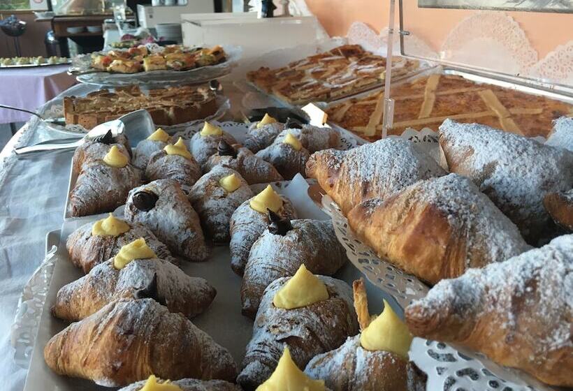 בית מלון כפרי Eden