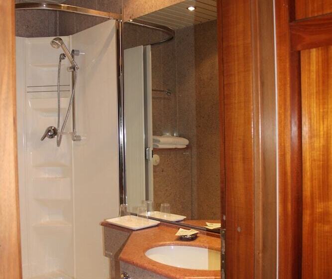 בית מלון כפרי Eden