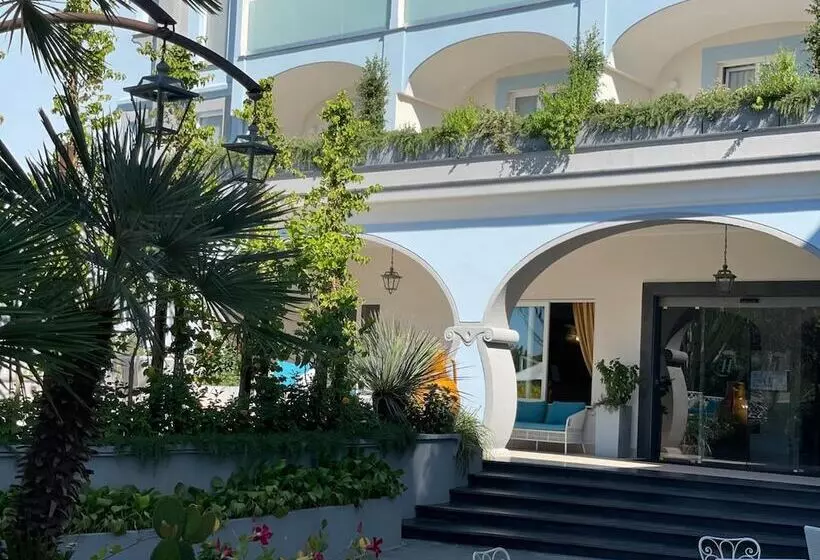 هتل Hermitage Resort & Thermal Spa