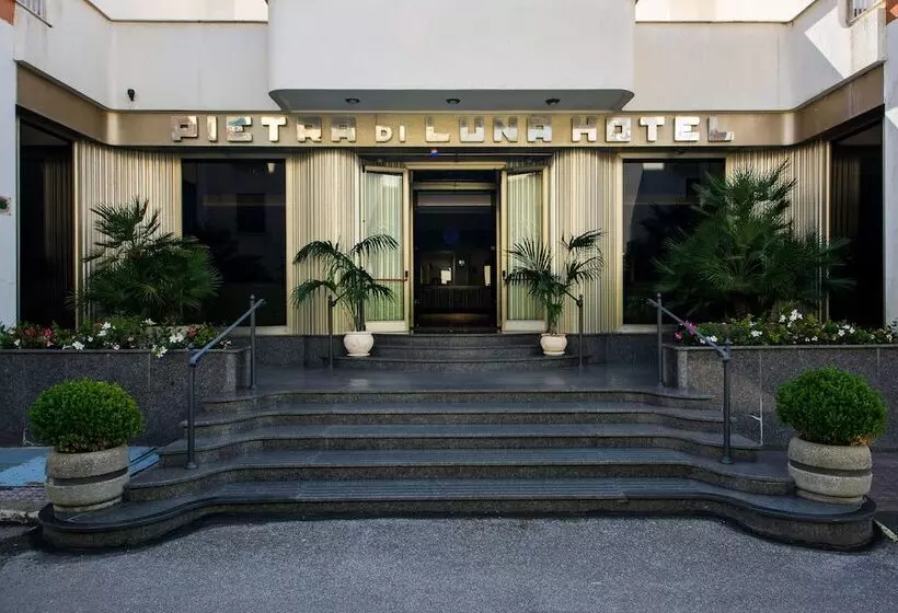 Отель Pietra Di Luna