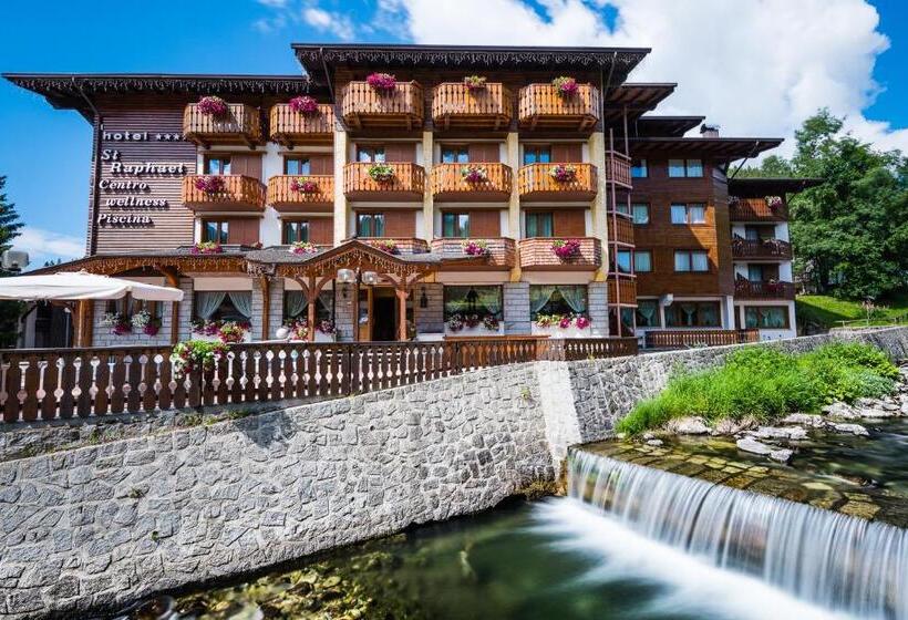 Отель St. Raphael