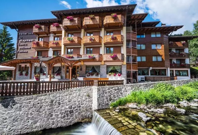 Hotel St. Raphael