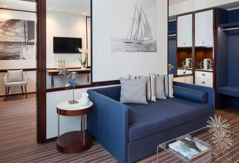 Starhotels President