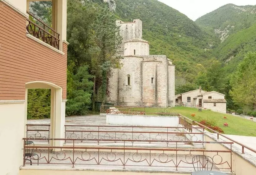 Hotel Terme Di Frasassi