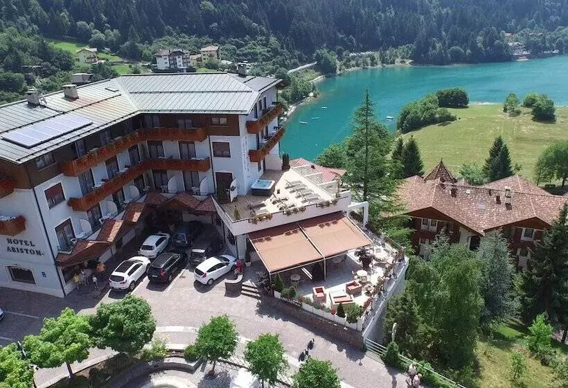 Szálloda Ariston Lake View