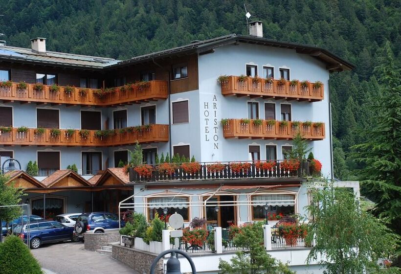 ホテル Ariston Lake View