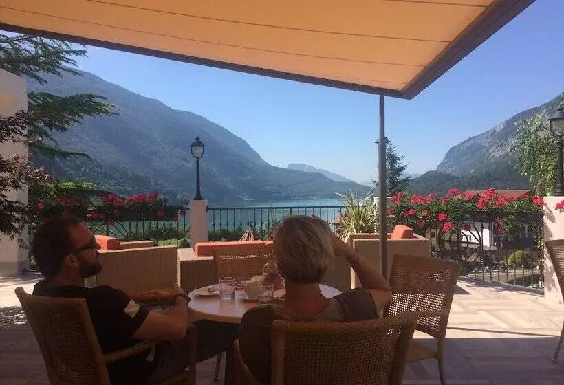 Szálloda Ariston Lake View