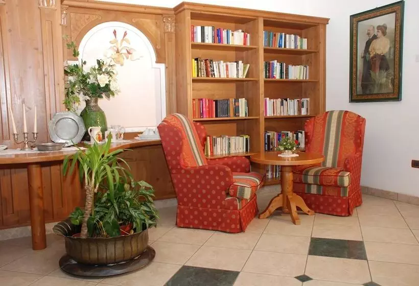 Szálloda Ariston Lake View