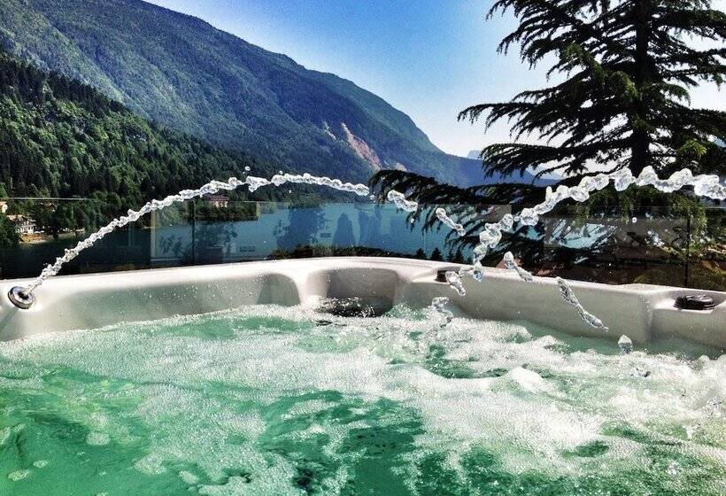 ホテル Ariston Lake View