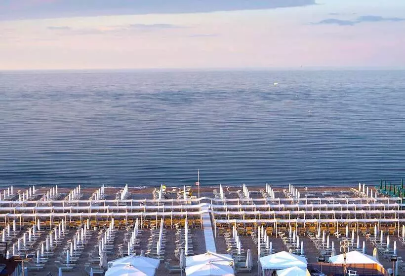 Atlantic Hotel & Spa