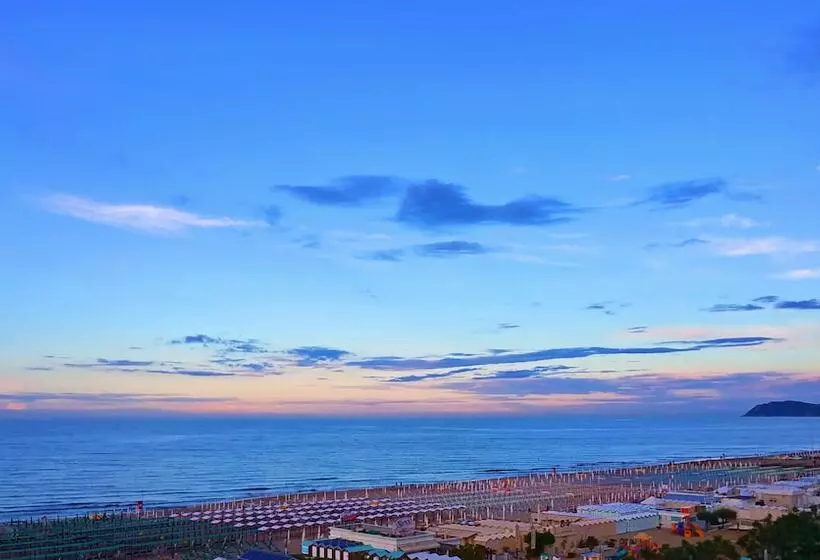 Atlantic Hotel & Spa