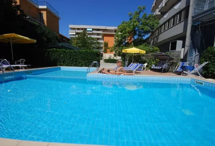 בית מלון כפרי Caravelle