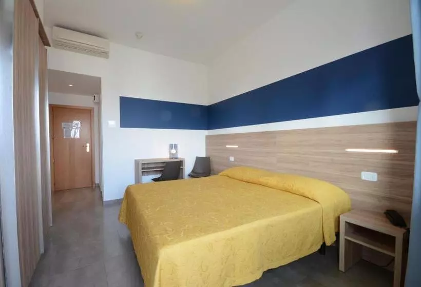 בית מלון כפרי Caravelle