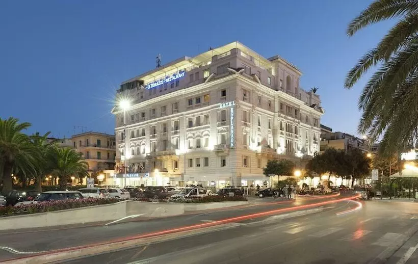هتل Esplanade